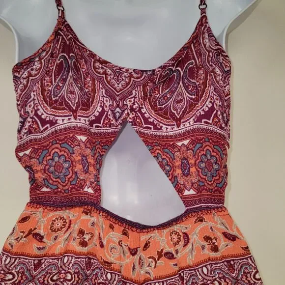Flowy & Fun: Forever 21 Red Orange Paisley Jumpsuit Romper Size Medium - Picture 5 of 6